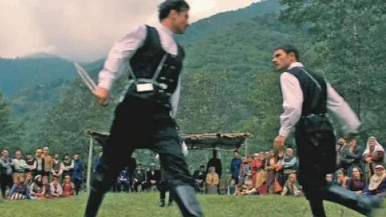 Bıçak Oyunu Hangi Yöreye Aittir? Bıçak Nerenin Oyunu ve Hangi Yöreye Ait? bicak oyunu jpg