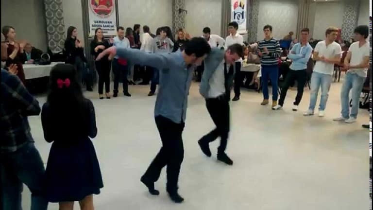 Demirağa Oyunu Hangi Yöreye Aittir? Demirağa Nerenin Oyunu ve Hangi Yöreye Ait? demiraga oyunu jpg