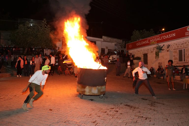 Sinsin Oyunu Hangi Yöreye Aittir? Sinsin Nerenin Oyunu ve Hangi Yöreye Ait? sinsin jpg