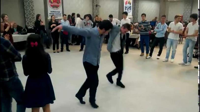 Demirağa Oyunu Hangi Yöreye Aittir? Demirağa Nerenin Oyunu ve Hangi Yöreye Ait? demiraga oyunu jpg